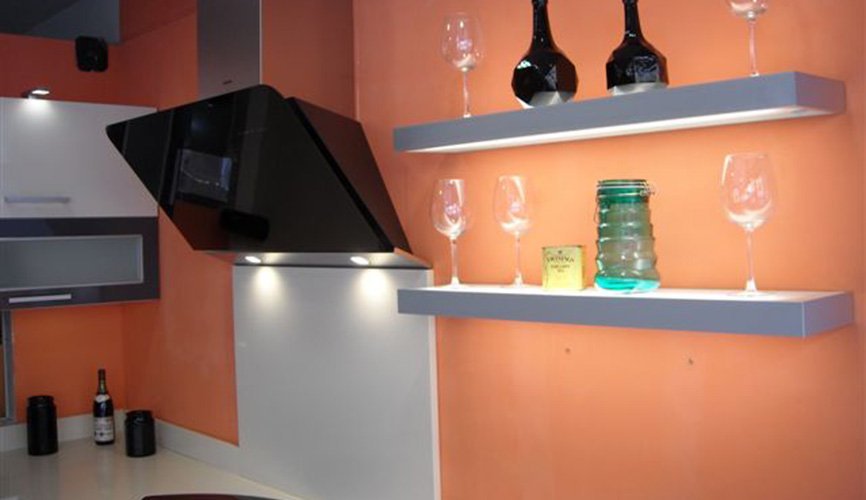 Iluminación cocinas y armarios